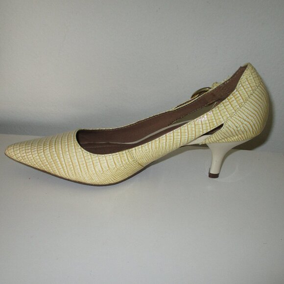 Kitten Heels - Picture 6 of 10